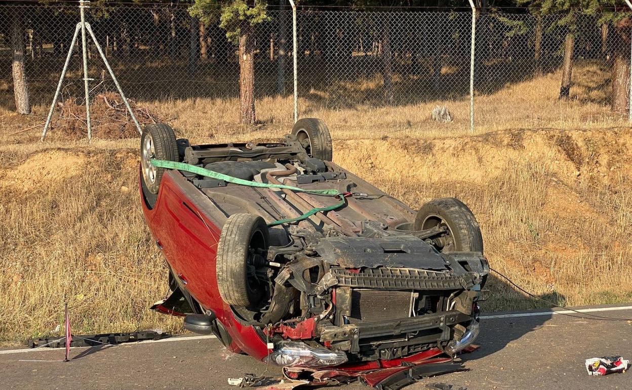 Una imagen del vehículo accidentado.