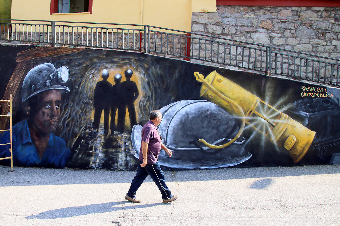 Mural dedicado a la minería en Santa Lucía de Gordón