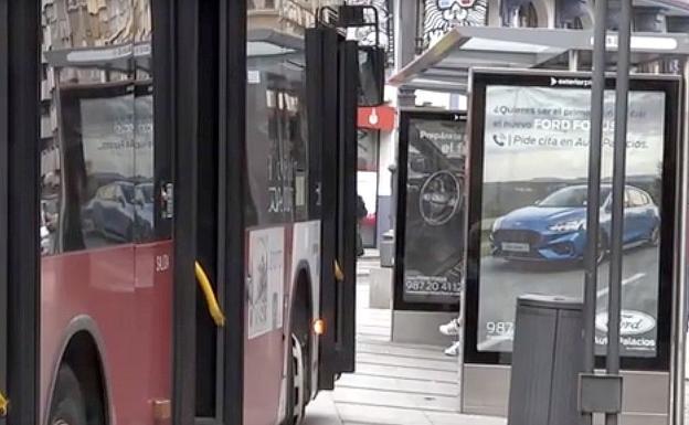 Parada de autobús en León. 