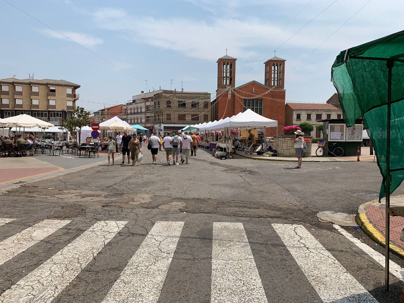 La artesanía y los productos de la zona vuelven a ensalzarse en una de las ferias que atrae a miles de turistas.