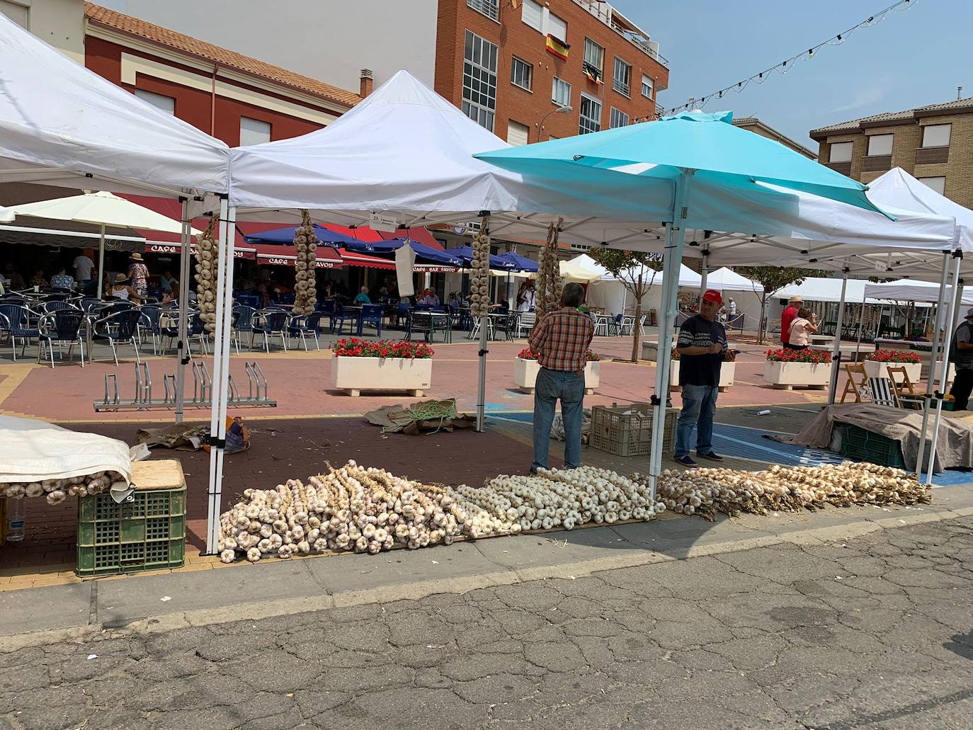 La artesanía y los productos de la zona vuelven a ensalzarse en una de las ferias que atrae a miles de turistas.