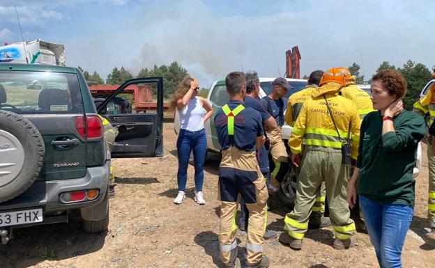 Imagen del puesto de control en el incendio de Montes de Valdueza. 