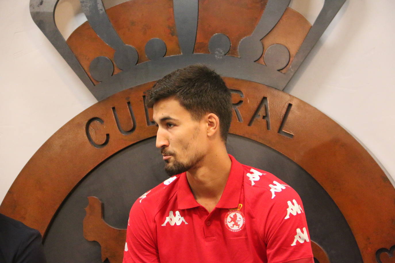 Pablo Trigueros en su presentación con la Cultural y Deportiva Leonesa. 