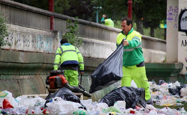 La sombra de una huelga de la basura en León reaparece al no materializarse los compromisos con los trabajadores