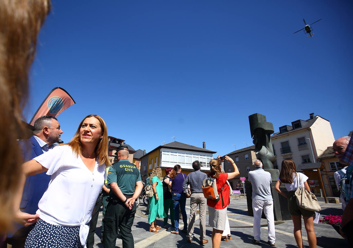 La delegada del Gobierno en Castilla y León, Virginia Barcones, durante la presentación en Camponaraya (León), de los medios activados por la Guardia Civil en 2022 para la seguridad del Camino de Santiago y la campaña 'No camines sola'