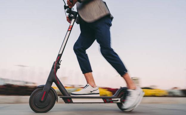 Vídeo de consejos y normas de circulación en patinete eléctrico