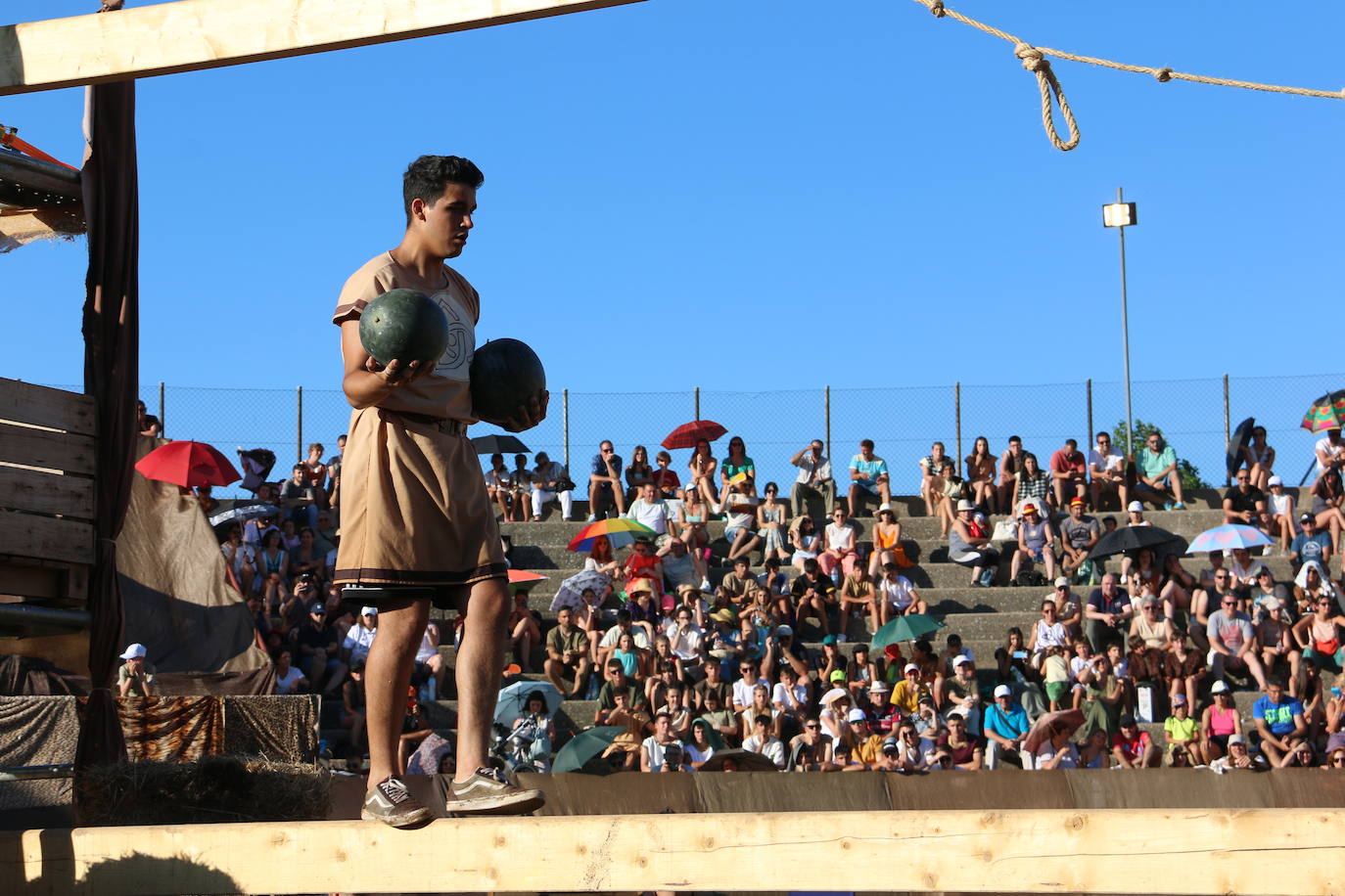 Lucha entre Astures y Romanos en el Anfiteatro de Asturica Augusta. 