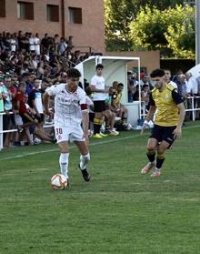 Imagen secundaria 2 - La Cultural reparte minutos con el Júpiter en el estreno goleador de Medina