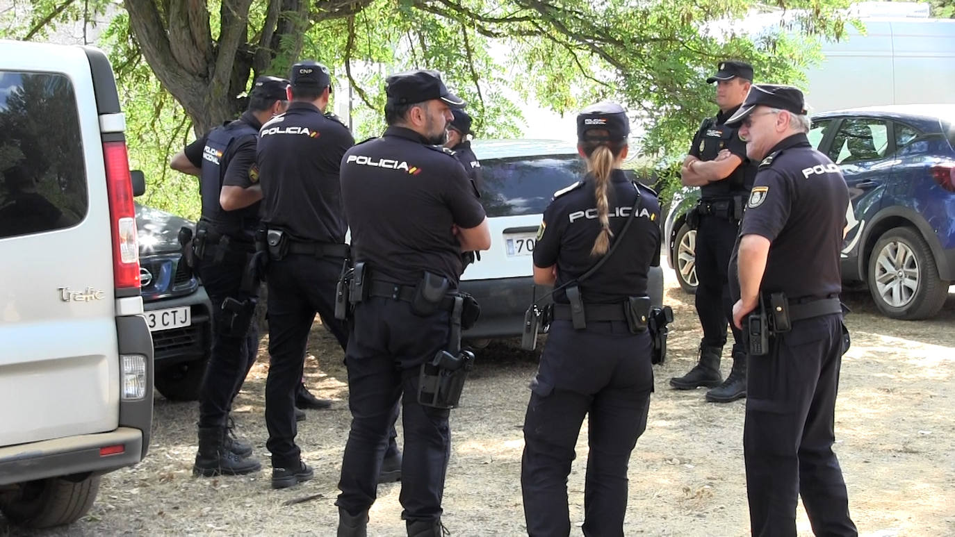 Policía Científica de Madrid investiga las causas y el punto de origen del incendio entre San Andrés del Rabanedo y Ferral