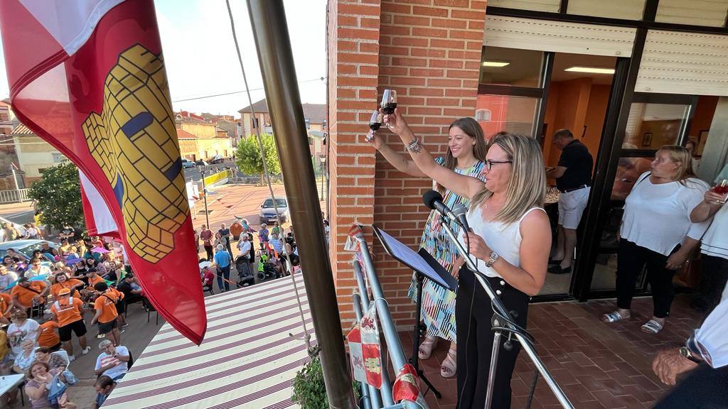 La Delegada Territorial, Ester Muñoz, señala en su pregón que la Fiesta es una gran ocasión para el fomento y promoción de Vino de la DO León