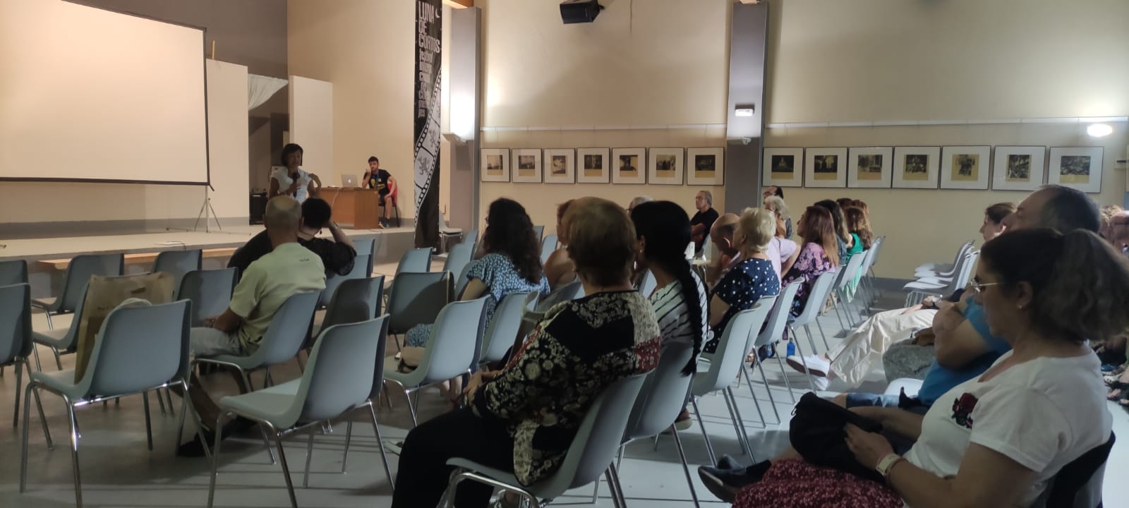 Esta localidad ha dado el pistoletazo de salida este primer fin de semana de agosto al festival Luna de Cortos con decenas de proyecciones y actividades relacionadas con el cine