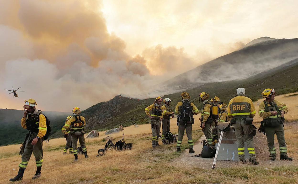 Imágenes de la Atbrif del incendio de Boca de Huérgano. 