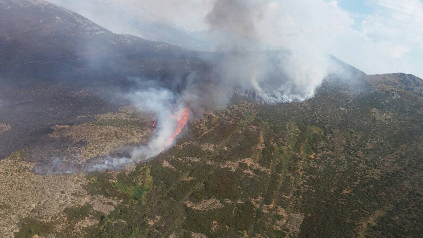 Imagenes del incendio de Boca de Huergano. 