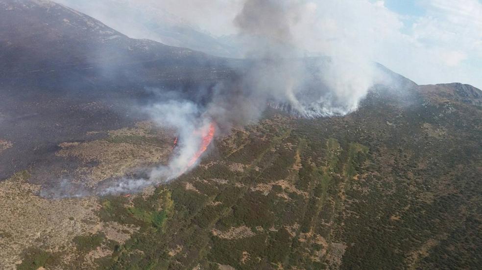 Nivel 2 en el incendio de Boca de Huergano