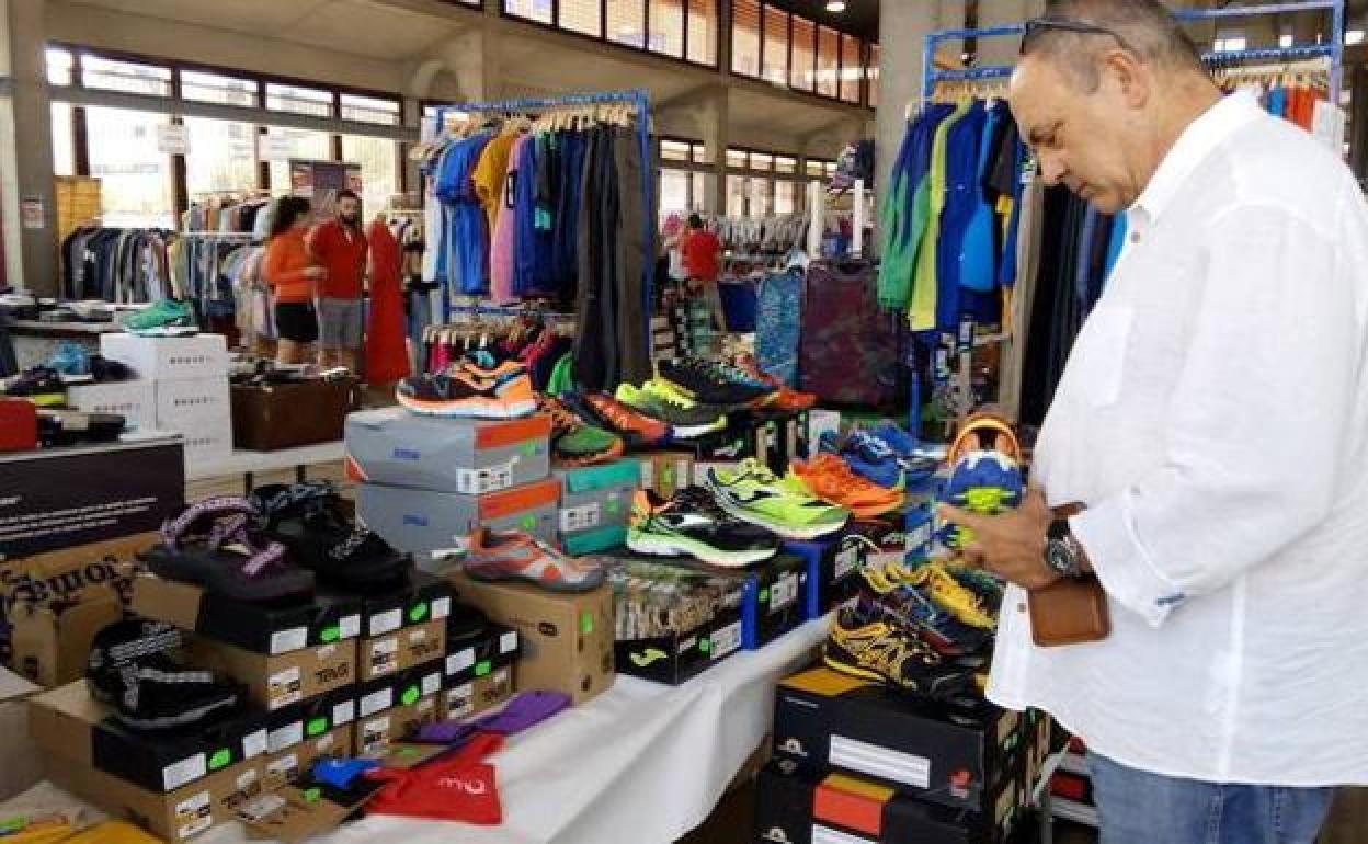 Imagen de la Feria de las Rebajas de Templarium en Ponferrada.