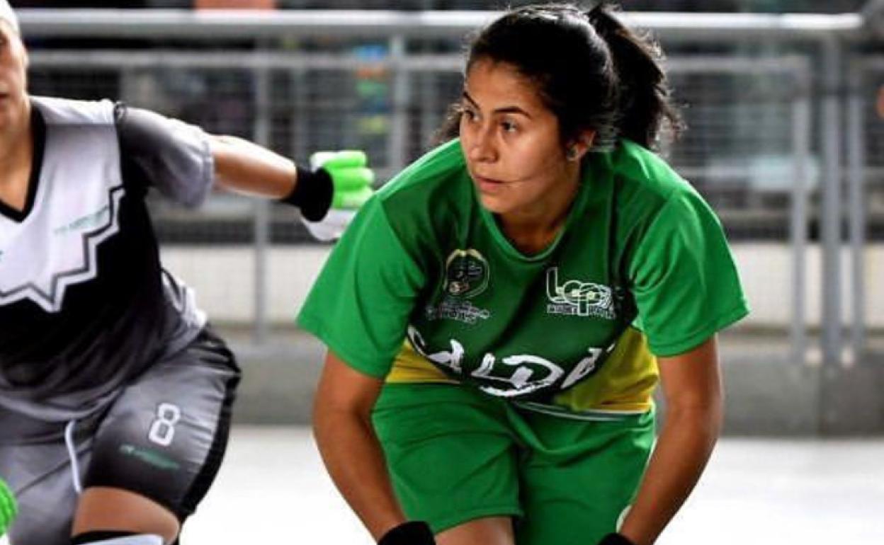 Imagen de la nueva jugadora del club bembibrense de hockey.