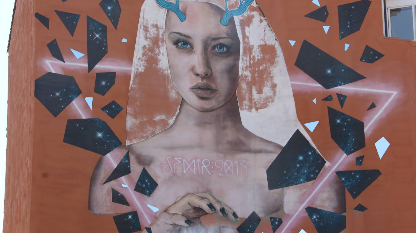 La localidad leonesa tiene más de 300 grafitis, la que más per cápita de España