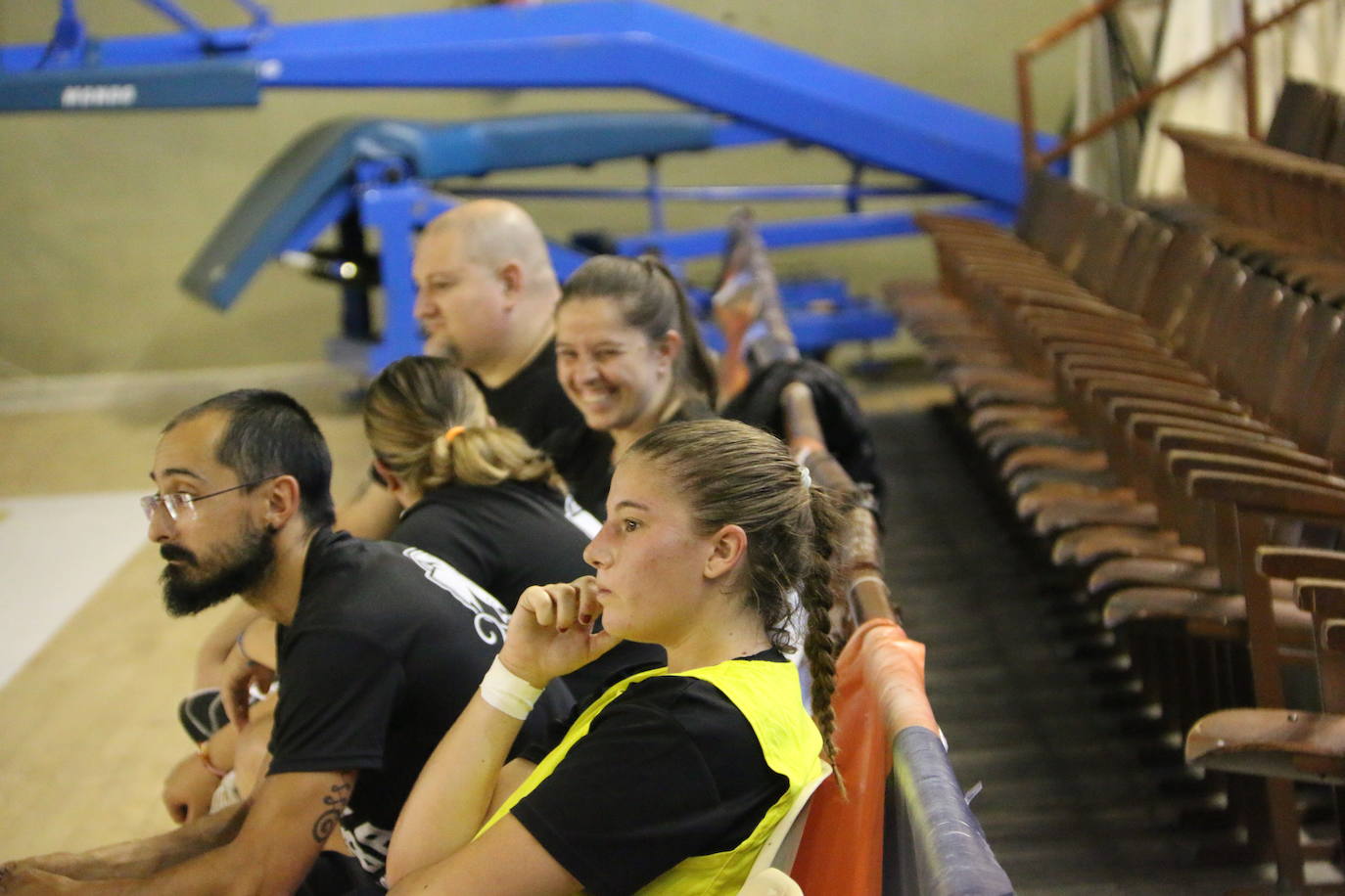 Las jugadoras del Cleba efectúan su primer entrenamiento de la temporada 2022/2023