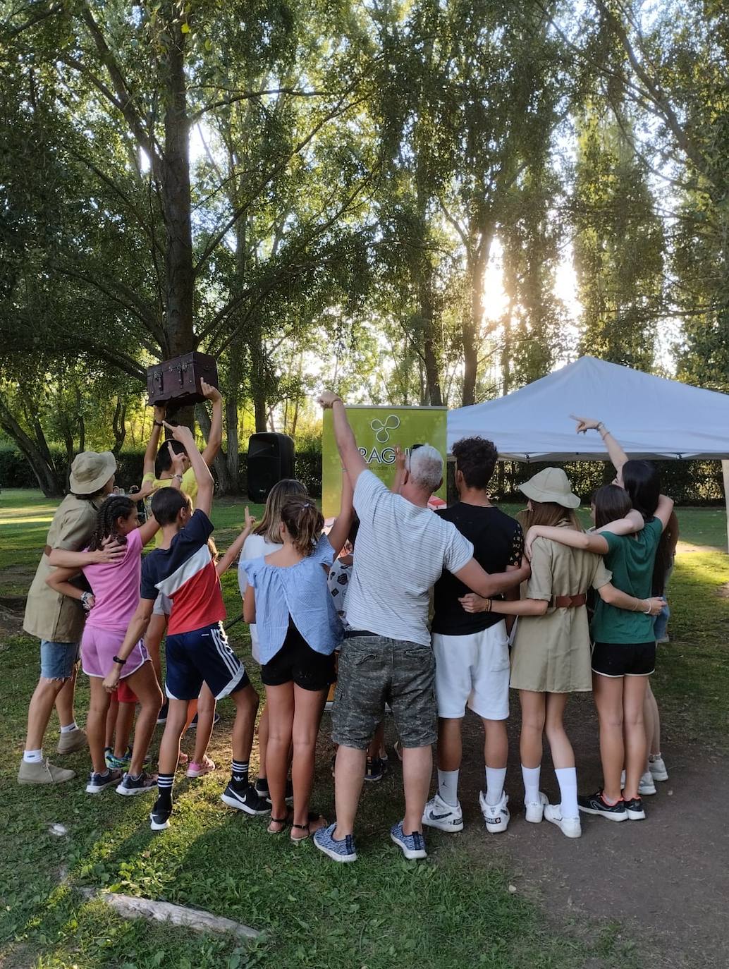En ese espacio abierto y de la mano del Ayuntamiento de León se puede disfrutar de otra forma del verano: ahora participando en un escape street que hace las delicias de los más aventureros 