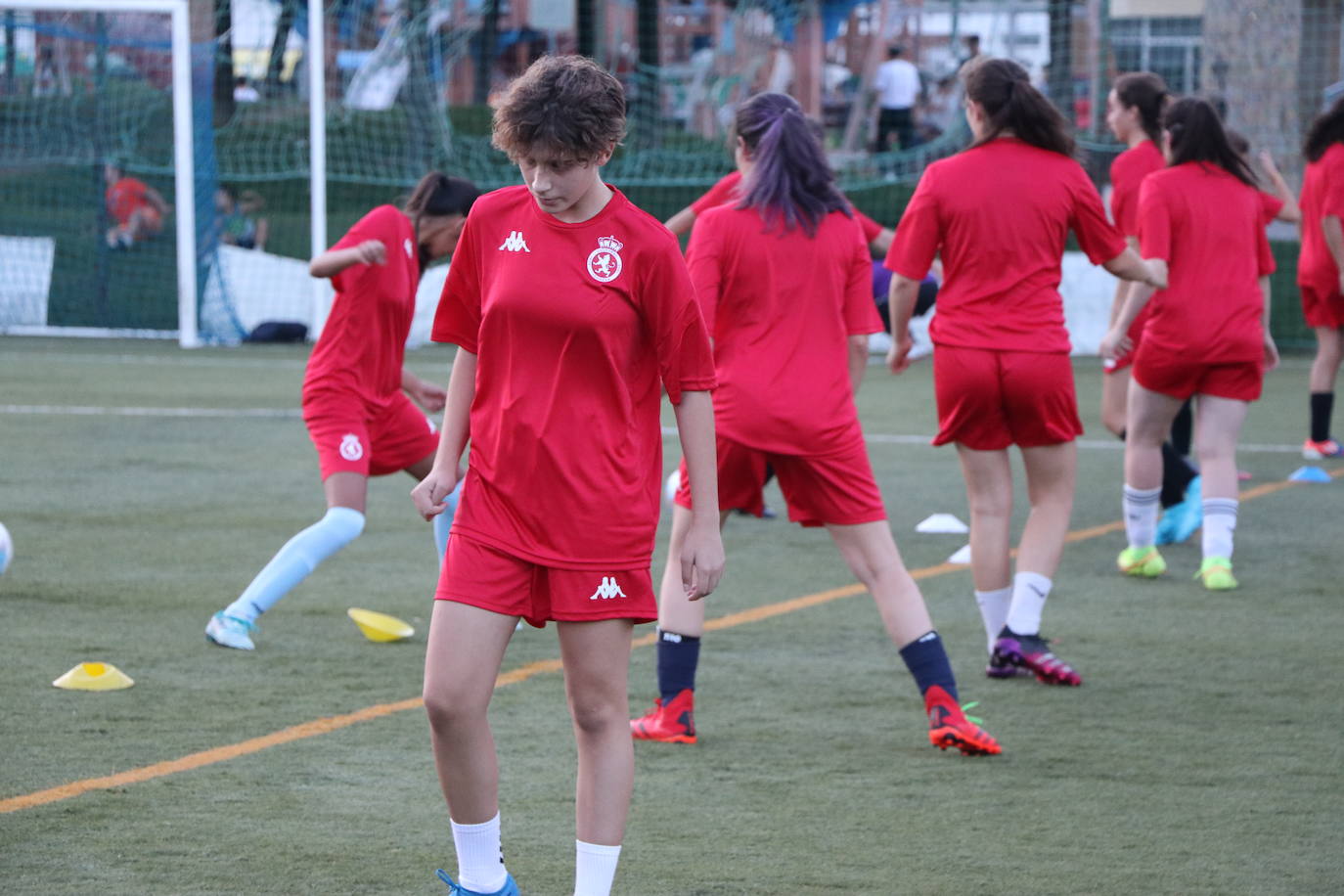 Imágenes del primer entrenamiento de la Cultural Femenina