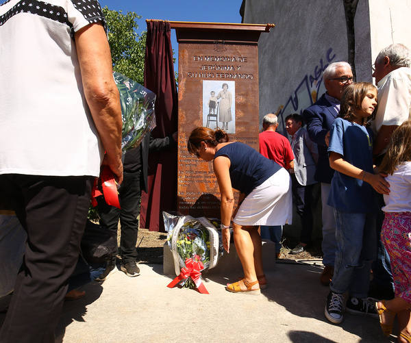 Acto de homenaje a Jerónima Blanco y Fernando Cabo, asesinados en 1936 en Ponferrada.