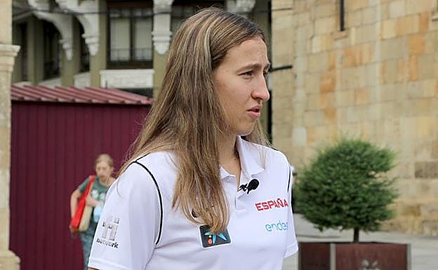 Galería. Alicia Flórez, durante la entrevista con leonoticias.