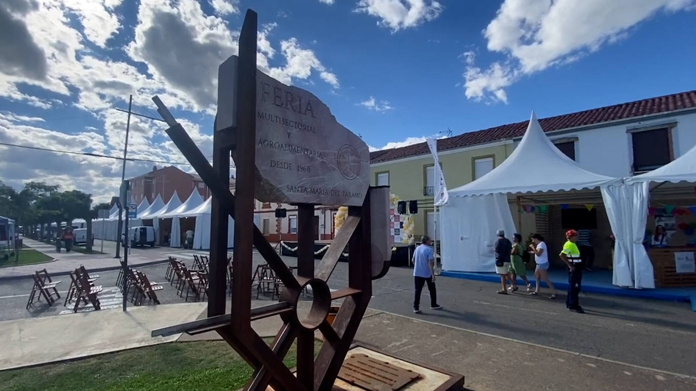 Este viernes se ha inaugurado el tradional evento que este fin de semana vuelve tras la pandemia a la capital del Páramo para celebrar su 61 edición | Santa María se muestra como un escaparate único en maquinaria, el sector agrícola y ganadero, artesanía y alimentación.