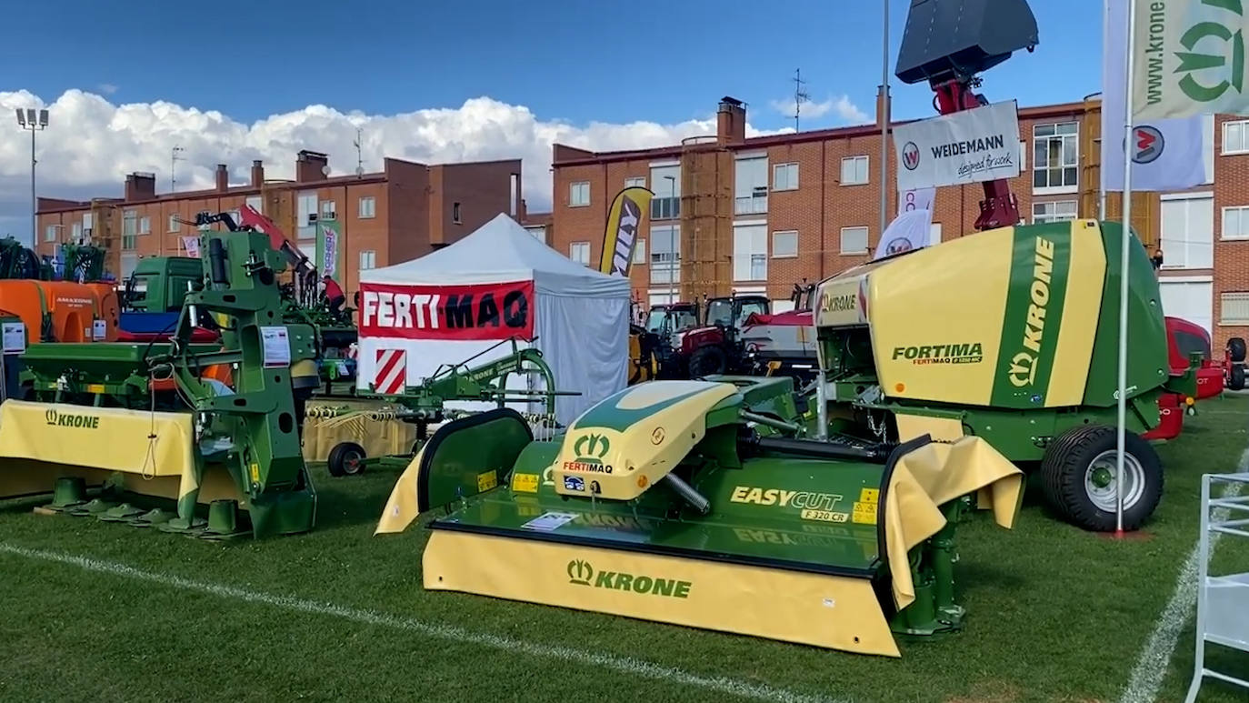 Este viernes se ha inaugurado el tradional evento que este fin de semana vuelve tras la pandemia a la capital del Páramo para celebrar su 61 edición | Santa María se muestra como un escaparate único en maquinaria, el sector agrícola y ganadero, artesanía y alimentación.