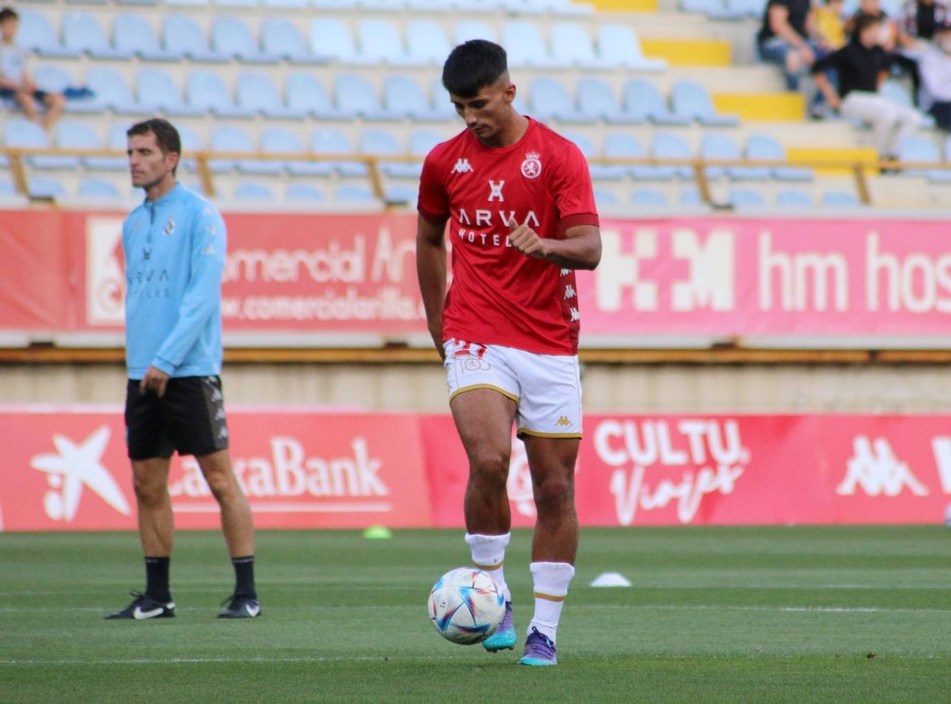 Nunca había ocurrido algo así. Y difícilmente volerá a suceder. A las 21:00 horas (hora catarí) miles de espetadores de Catar se congregaban ante sus televisores: juega su selección, la anfitriona en la Copa del Mundo. Y al otro lado, León, una tierra distante más de 5.000 kilómetros y en la que curiosamente una academia local (Aspire) es la propietaria del club. El fútbol une culturas.