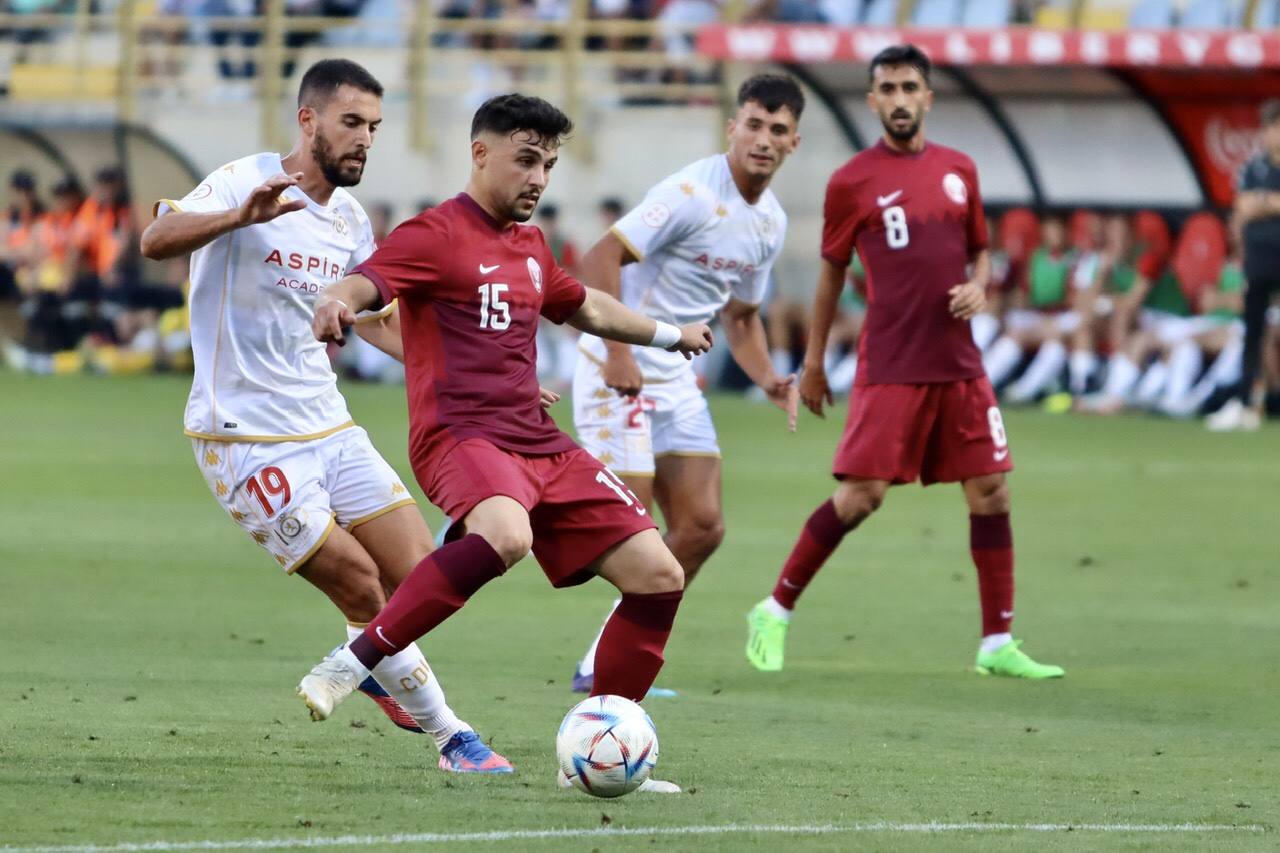 La Cultural disputa un histórico encuentro en el Reino de León ante la selección de Catar. Gran abiente en un duelo entre dos equipos con miras diferentes pero con mucho en común. 