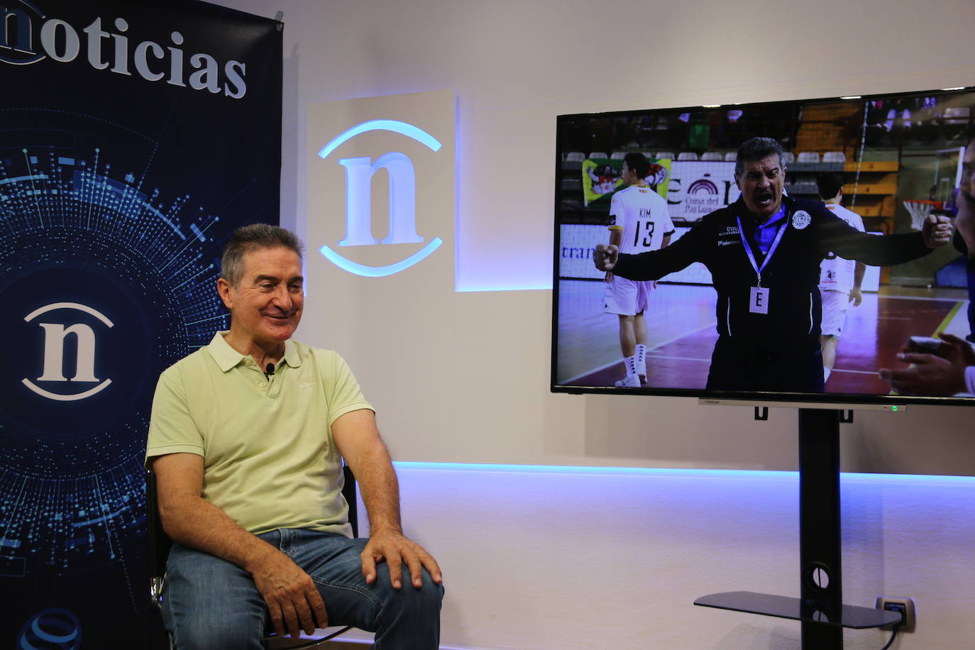 El entrenador del Abanca Ademar concede una entrevista a horas de que arranque el curso para el equipo leonés