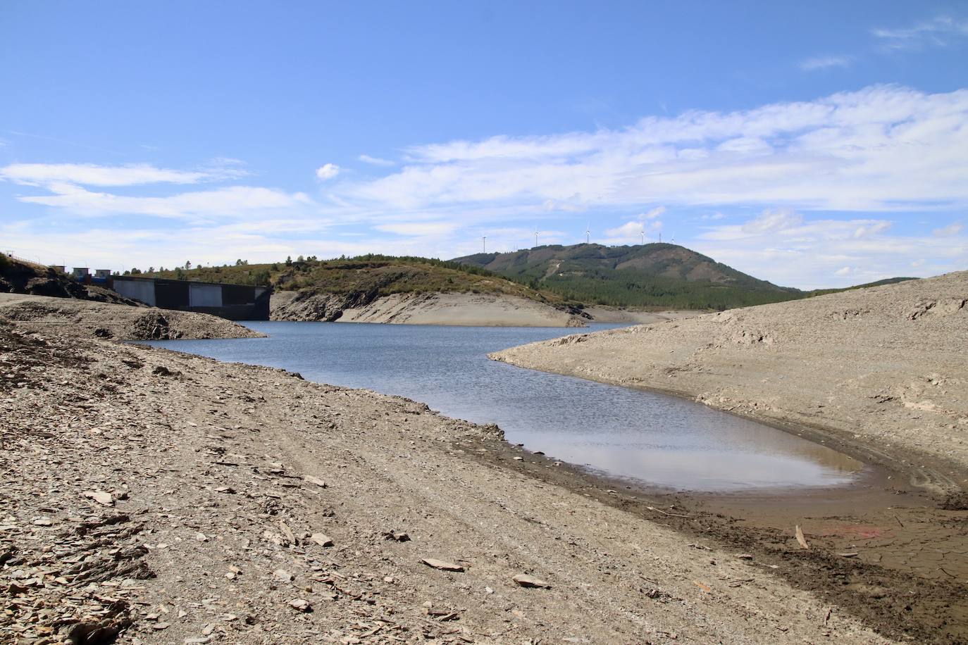 El embalse de Villameca se encuentra por debajo del 10% de su capacidad y únicamente embalsa 1,64 hectómetros cúbicos de un total de 20 de capacidad | La media de la última década en los pantanos de la provincia es del 47%.