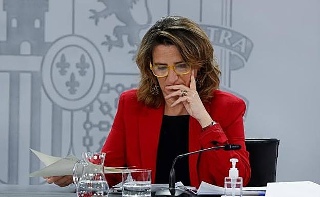 Ribera insiste en la posibilidad del Midcat aunque Francia la rechace 