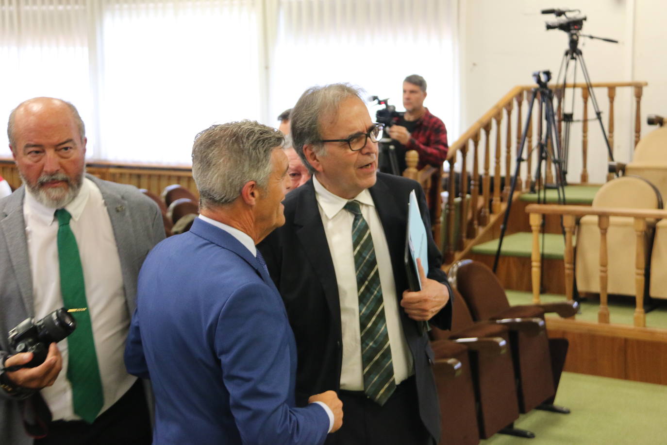 Joan Subirats abordó la importancia de la Universidad en el medio rural en su ponencia en la Universidad de León