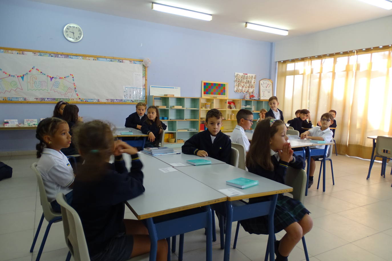 Los alumnos de infantil y primaria del colegio Peñacorada comienzan el curso 2022-23.