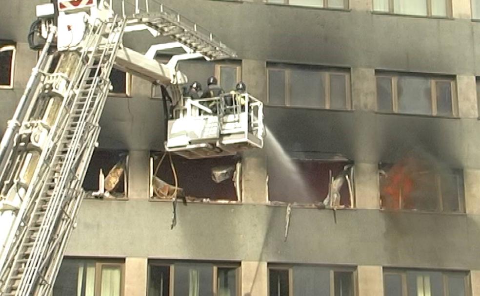 Se cumplen diez años del incendio del Ayuntamiento de León en Ordoño II.