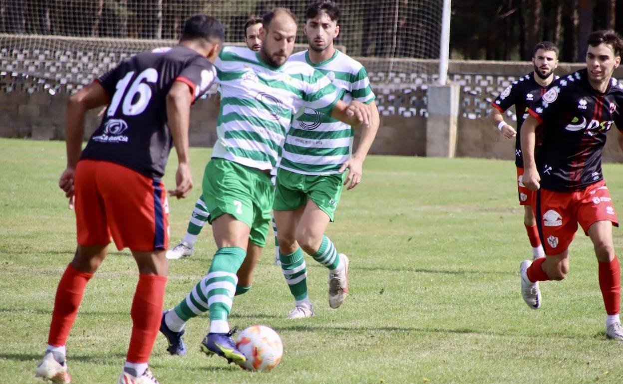 Visa, en imagen, anotó el único gol del partido.