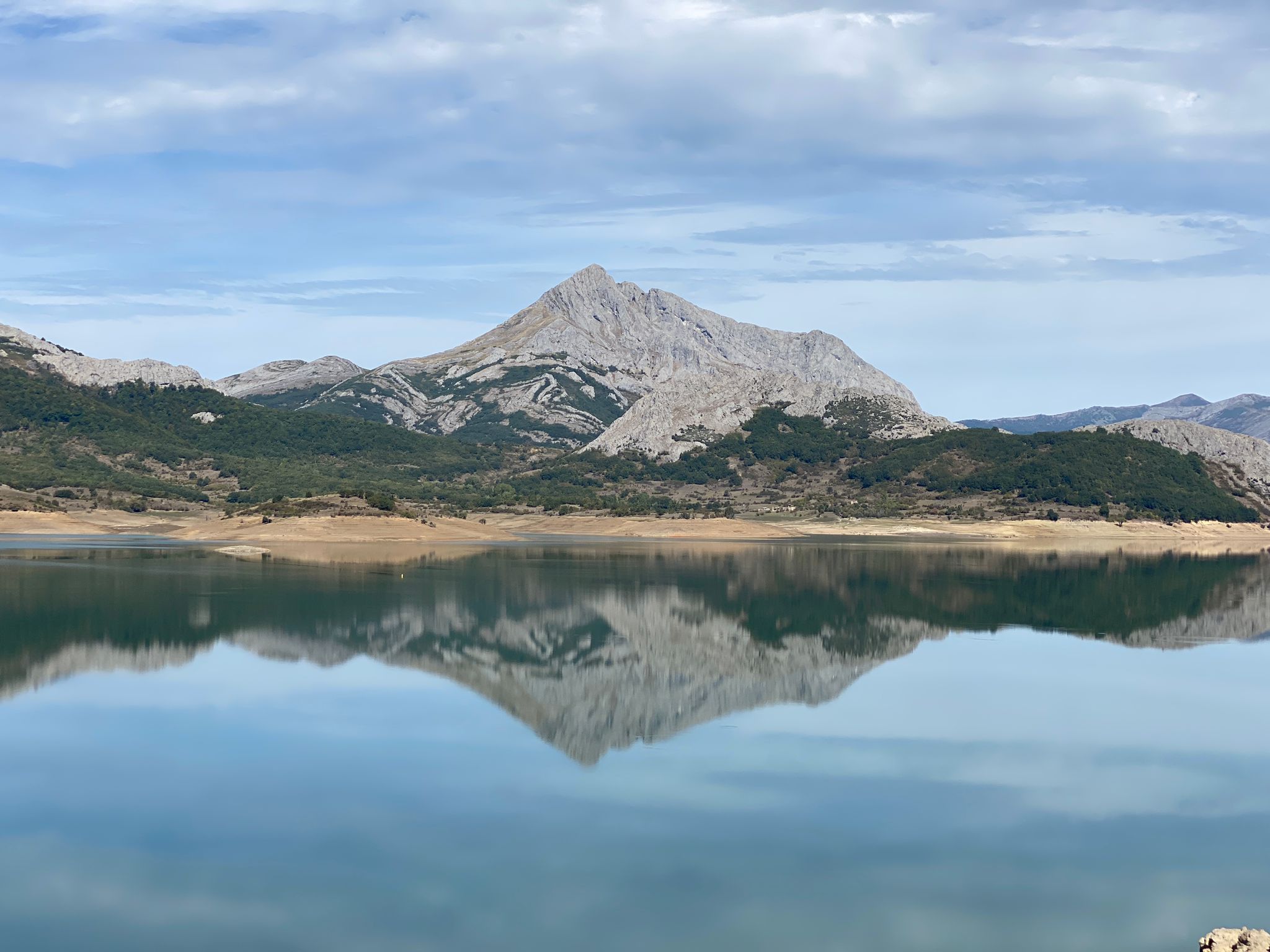 Fotos: Estado en el que se encuentra el pantano del Porma