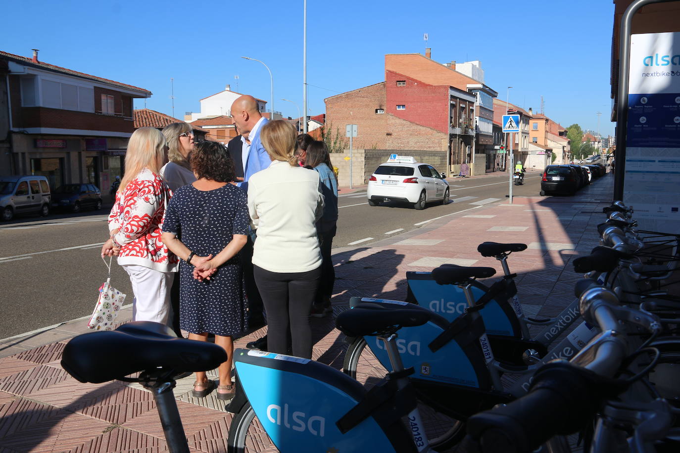 Presentación de la nueva estación de préstamo de bicicletas en Puente Castro.