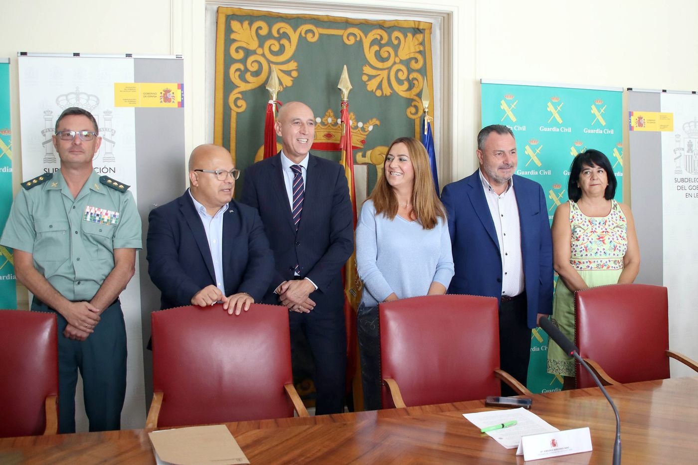 La delegada del Gobierno en Castilla y León, Virginia Barcones, presenta el programa de actividades para la semana institucional de la Guardia Civil 2022. También asisten el alcalde de León, José Antonio Diez; el presidente de la Diputación de León, Eduardo Morán; el subdelegado del Gobierno, Faustino Sánchez; la delegada territorial de la Junta de Castilla y León, Ester Muñoz, y el coronel jefe interino de la Comandancia de la Guardia Civil en León, Julio Gutiérrez. 