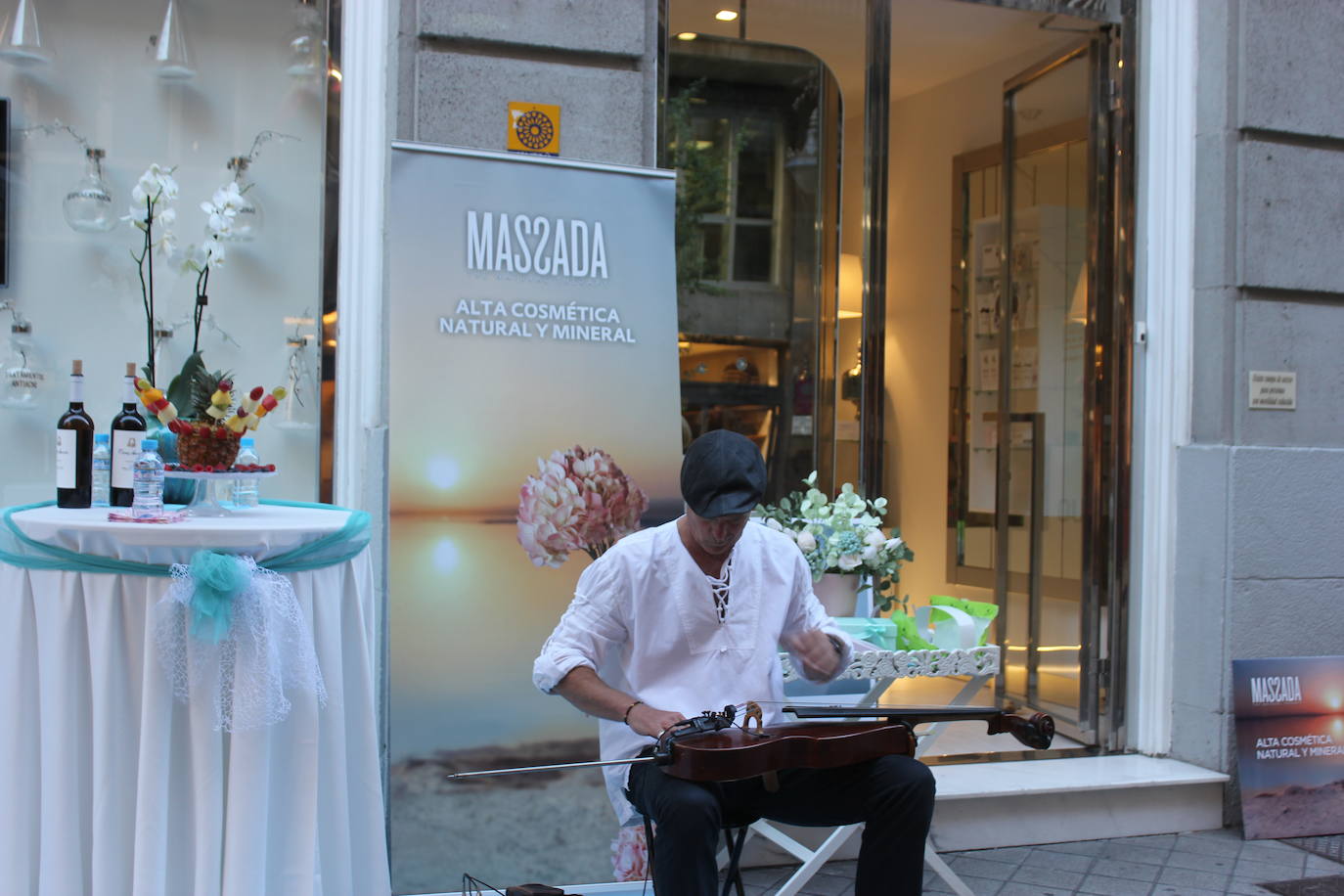 Las actividades especiales durante el jueves y el viernes en el centro de Pilar Rojo por la semana de la belleza. 