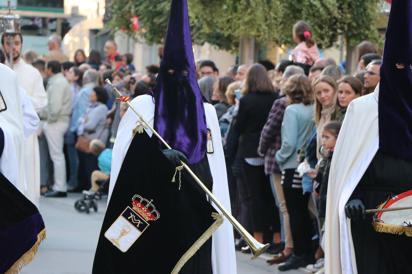 El 33 Encuentro Nacional de Cofradías celebra la magna procesión' 'Passio Legionensis' como acto central de su programación.