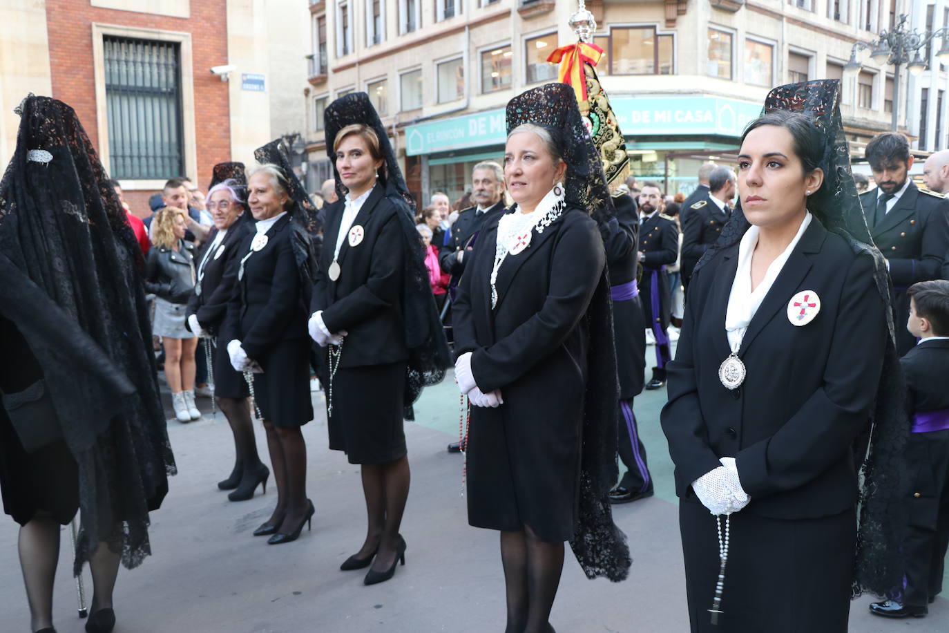 El 33 Encuentro Nacional de Cofradías celebra la magna procesión' 'Passio Legionensis' como acto central de su programación.