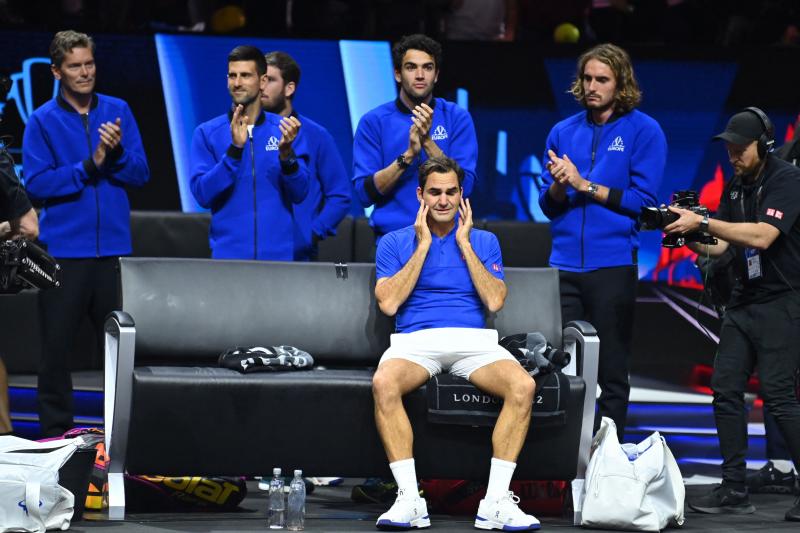 Los jugadores del equipo de Europa aplauden a Roger Federer. 