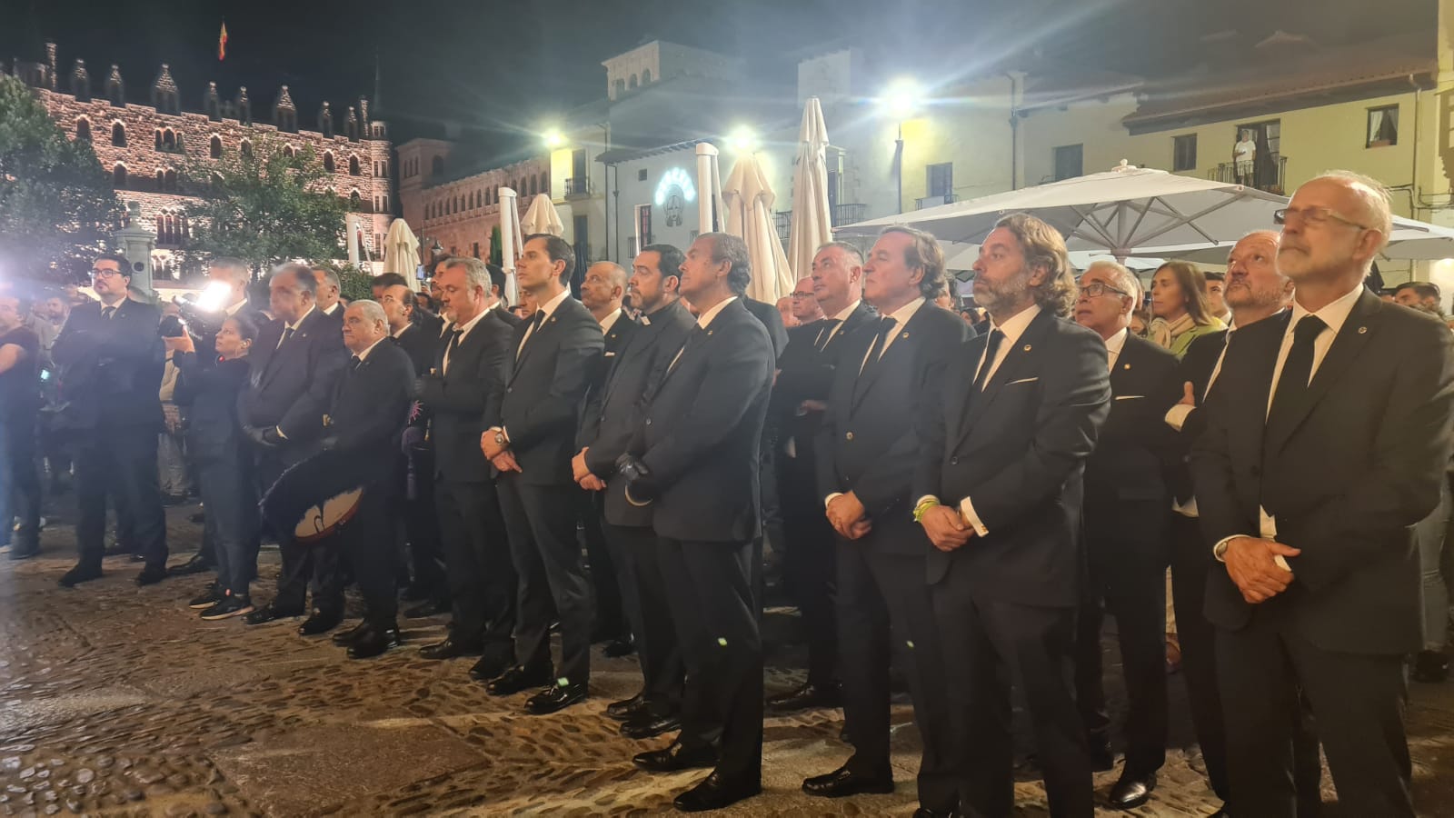 El coronel Julio Andrés Gutiérrez, jefe de la Comandancia de la Guardia Civil en León, durante la alocución