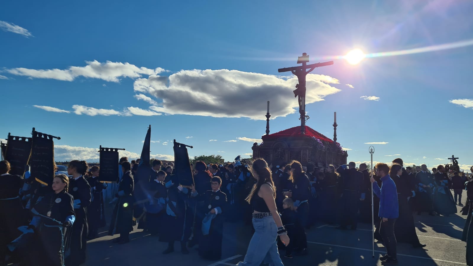 Fotos: Salida de la procesión magna de León