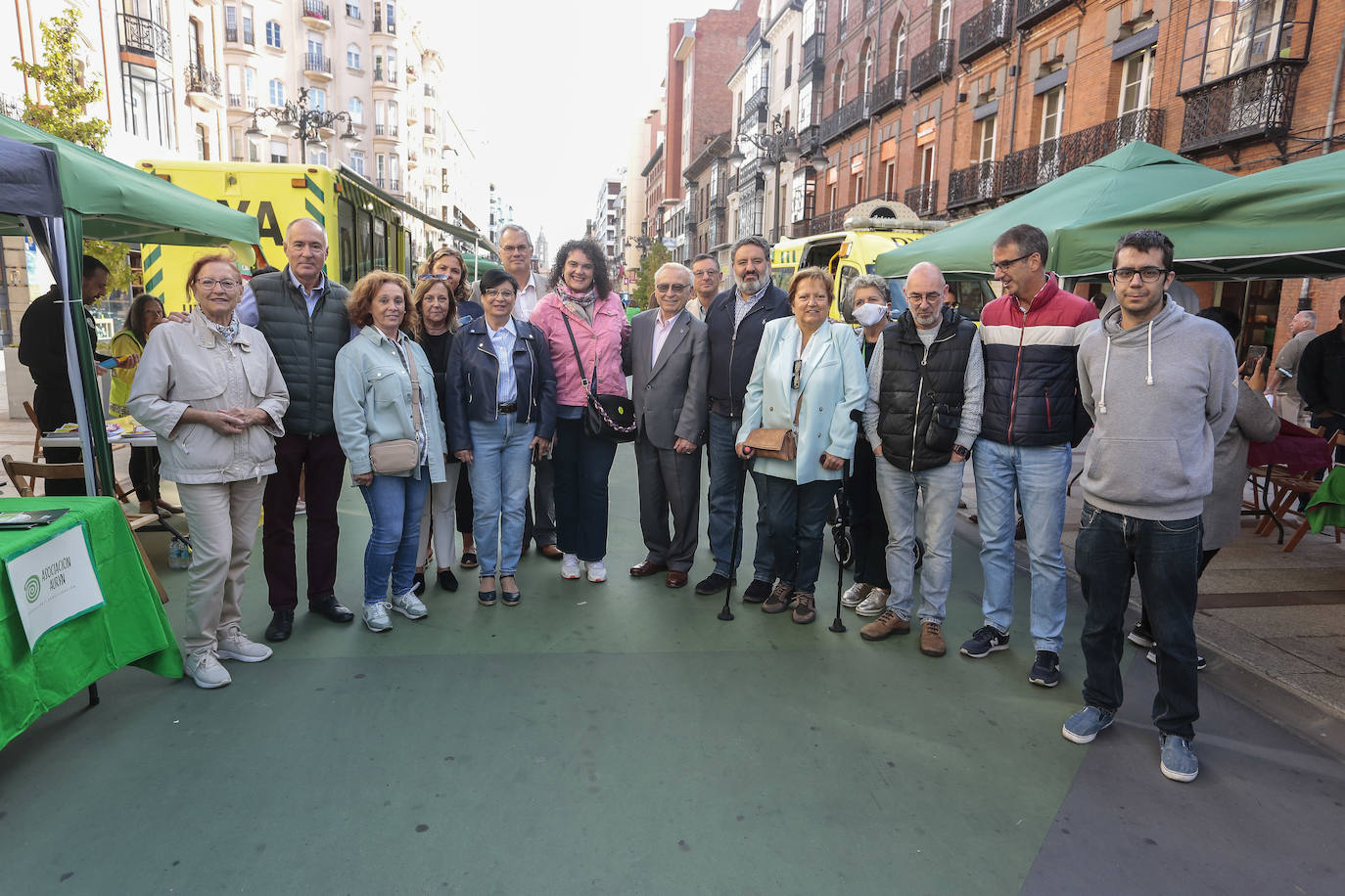 Celebración de la décima edición de la Feria del Voluntariado de León en Ordoño II.