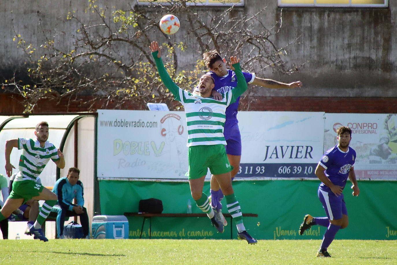 El conjunto leonés recibe en Los Dominicos al cuadro palentino en la tercera jornada de la temporada.