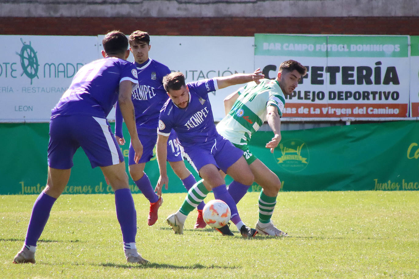 El conjunto leonés recibe en Los Dominicos al cuadro palentino en la tercera jornada de la temporada.