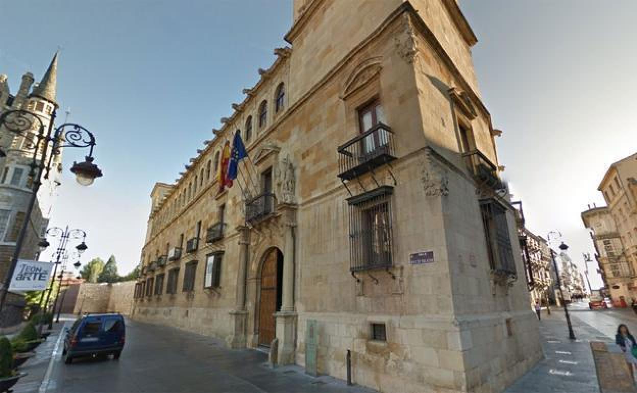 Palacio de los Guzmanes, sede de la Diputación de León.